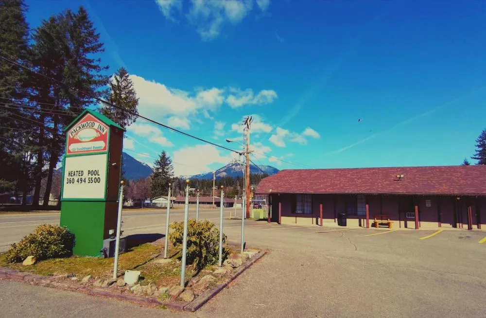 Packwood Inn hotel hero