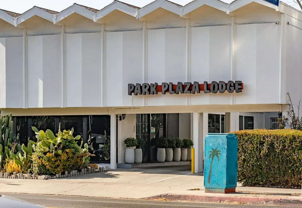 Park Plaza Lodge Hotel hotel hero