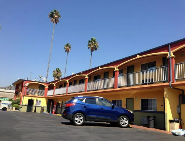 Economy Inn Hollywood hotel detail image 1