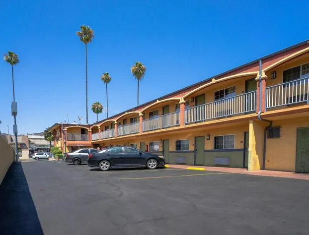 Economy Inn Hollywood hotel detail image 4