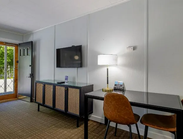 Highbrook Motel hotel detail image 4