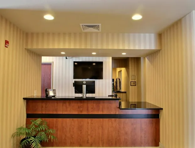 Cobblestone Inn & Suites - Brillion hotel detail image 4