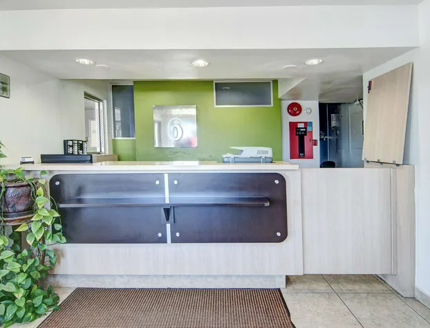 Studio 6 Grand Prairie, TX hotel detail image 3