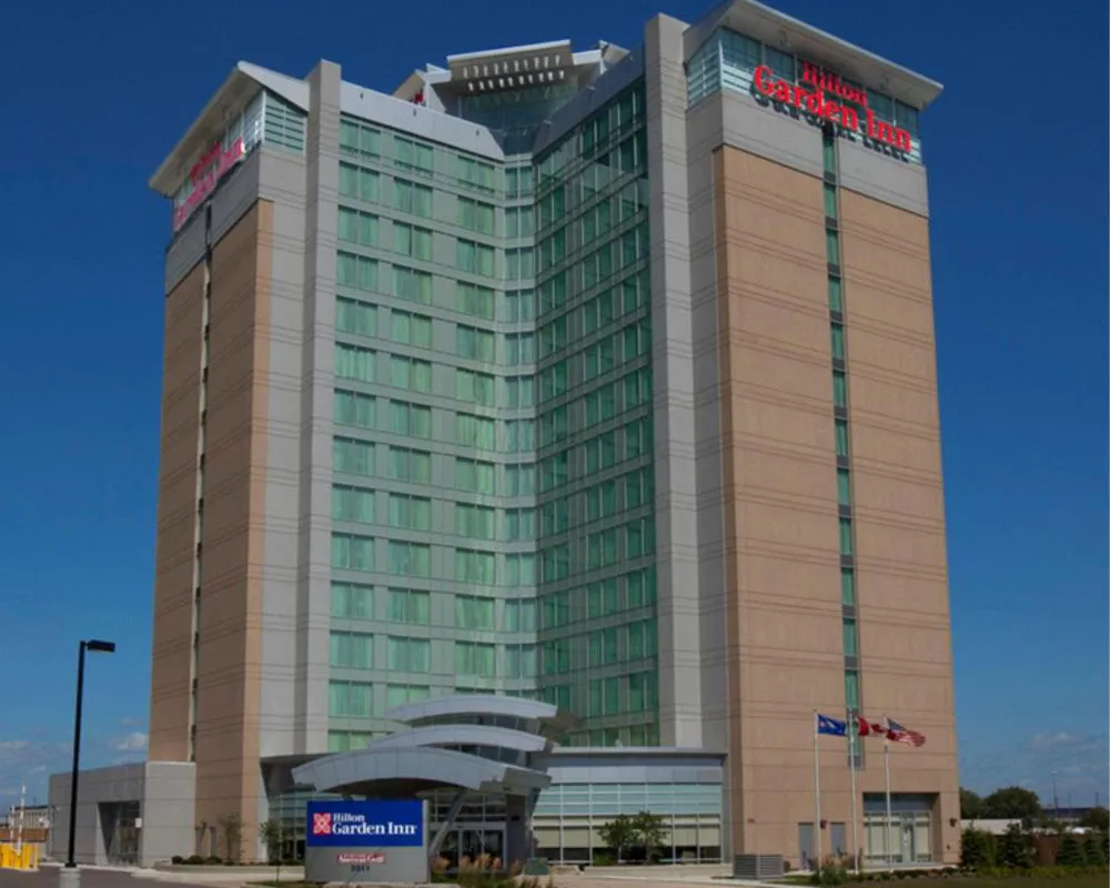 Hilton Garden Inn Toronto Airport hotel hero