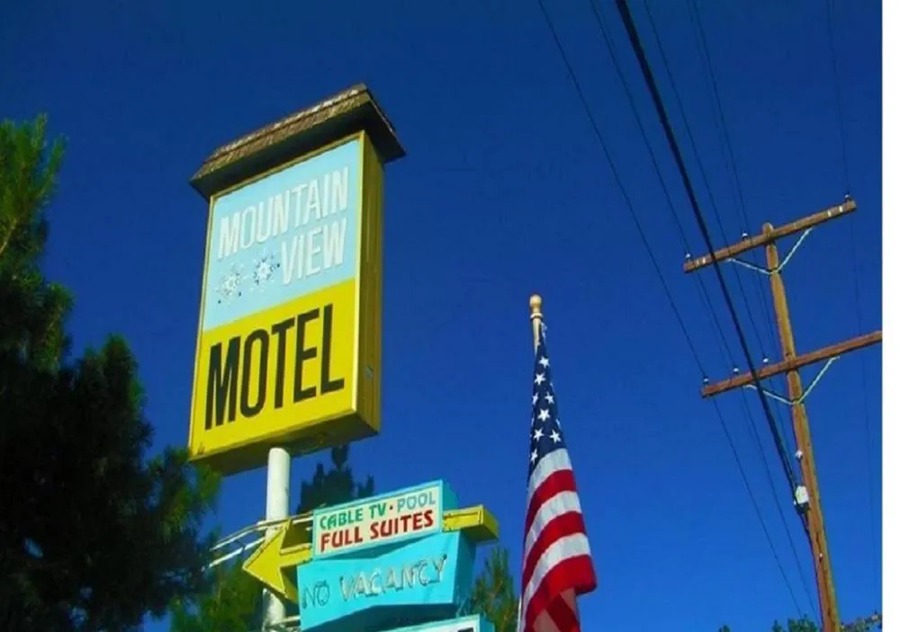 Mountain View Motel hotel hero