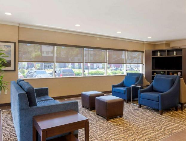 Comfort Suites Ontario Airport Convention Center hotel detail image 4