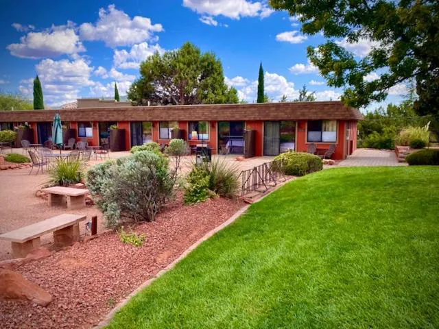 Red Agave Resort hotel hero