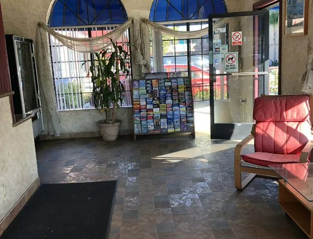 Travelers Inn hotel detail image 2