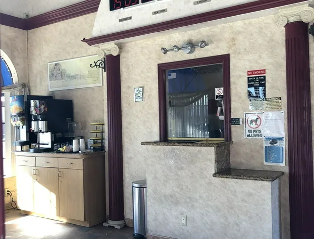 Travelers Inn hotel detail image 3