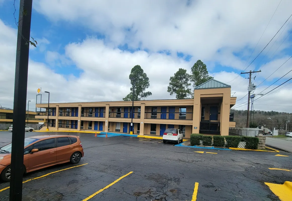 Homelodge hotel hero