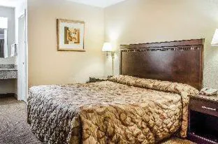 Rodeway Inn Shippensburg hotel detail image 2