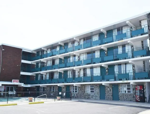 Skyview Manor Motel hotel detail image 2