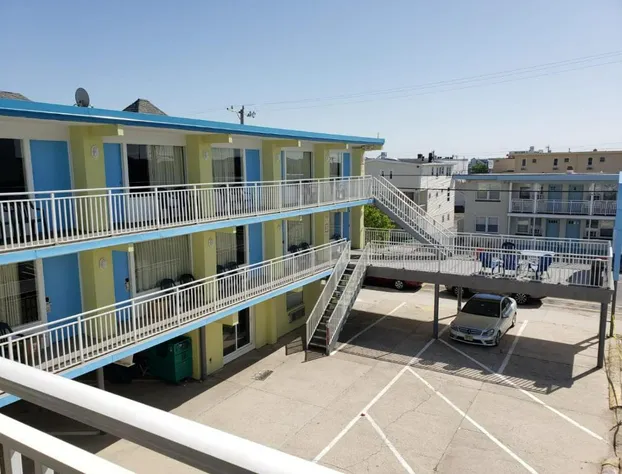 Tropicana Motel hotel detail image 1