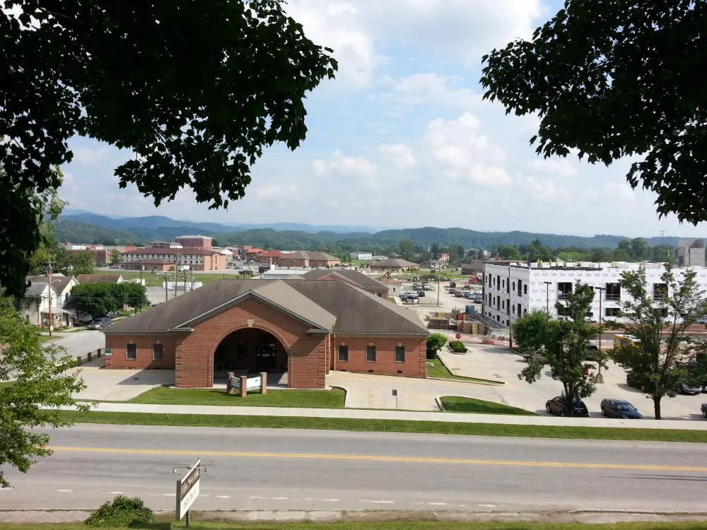 Wingate by Wyndham Elkins hotel hero