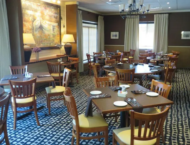 Wingate by Wyndham Elkins hotel detail image 2