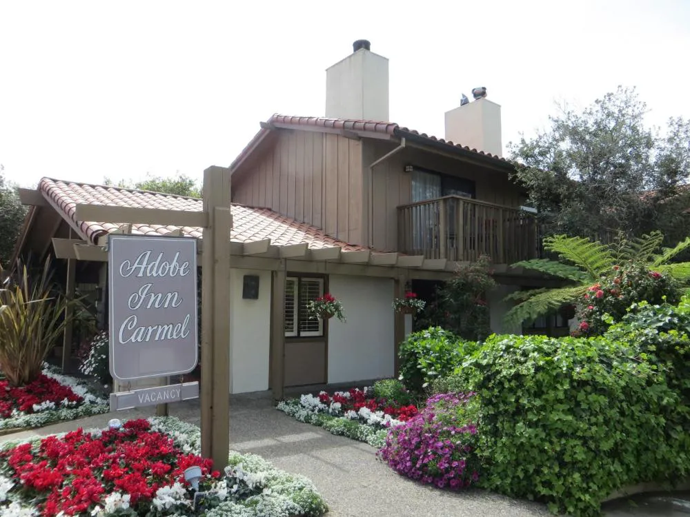 Adobe Inn hotel hero