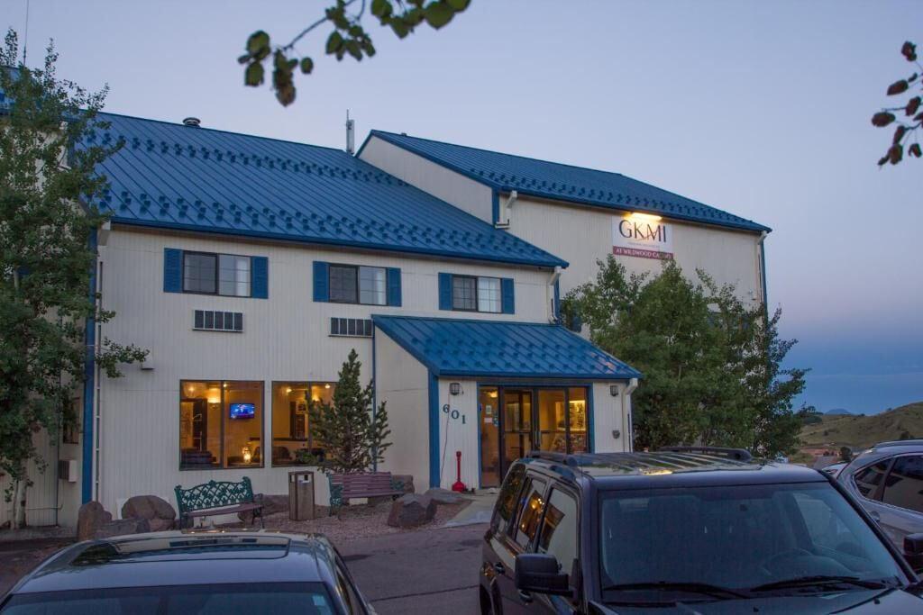 Gold King Mountain Inn hotel hero
