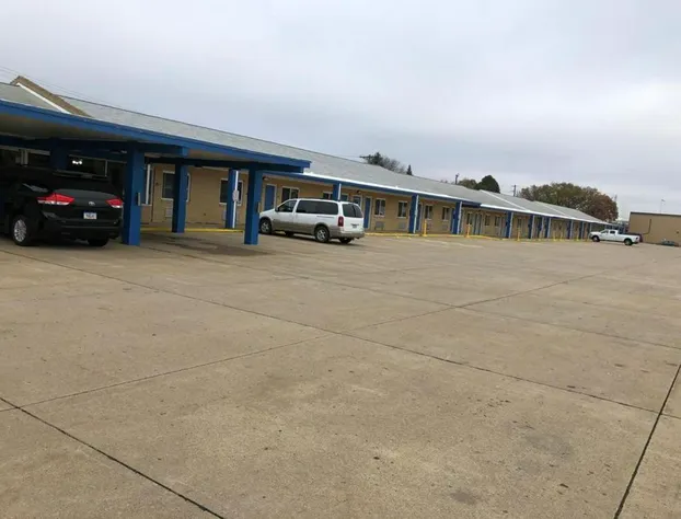 Amber Inn Motel Le Mars hotel detail image 1