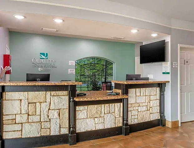 Quality Inn & Suites at The Outlets Mercedes/Weslaco hotel detail image 2