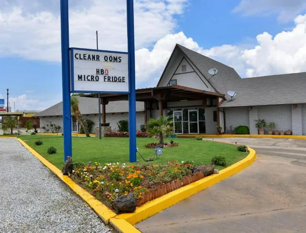 Economy Inn Ardmore hotel detail image 1