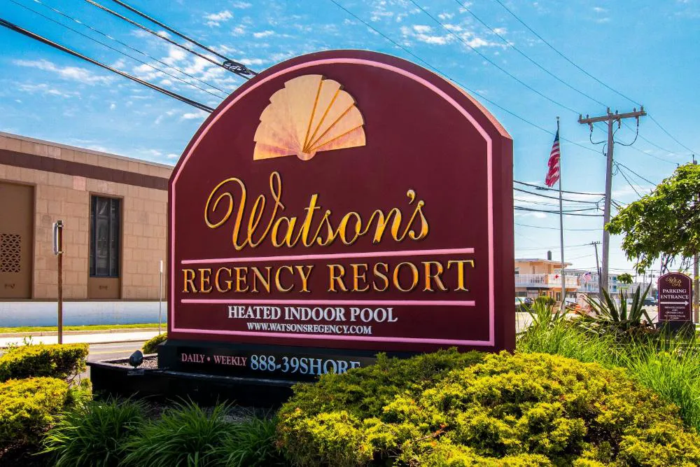 Watson's Regency Suites hotel hero
