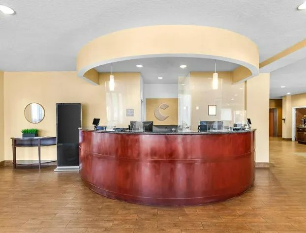 Comfort Suites Orlando Airport hotel detail image 2