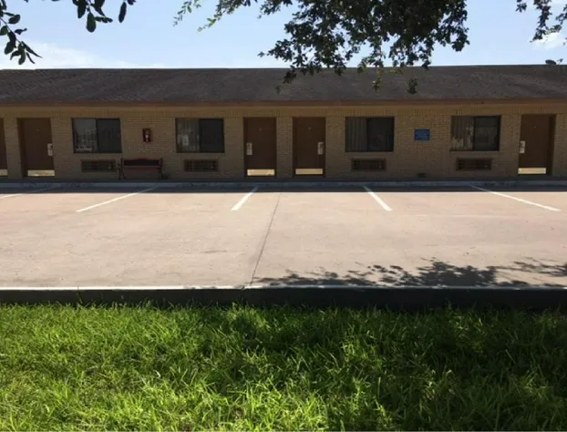 Executive Inn Hebbronville hotel detail image 4