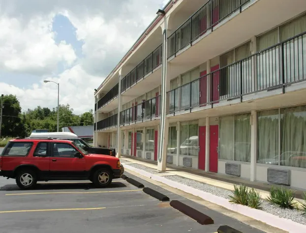 Budget Inn Alcoa hotel detail image 1