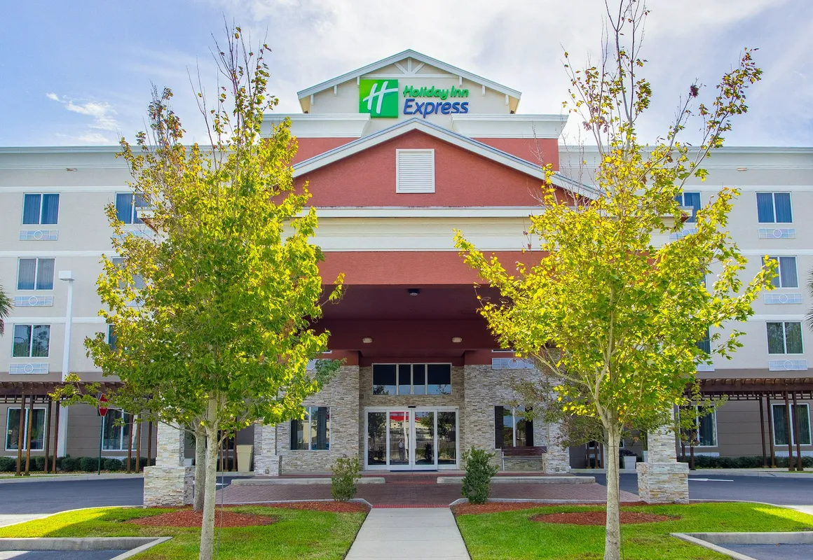 Holiday Inn Express & Suites Palm Bay by IHG hotel hero