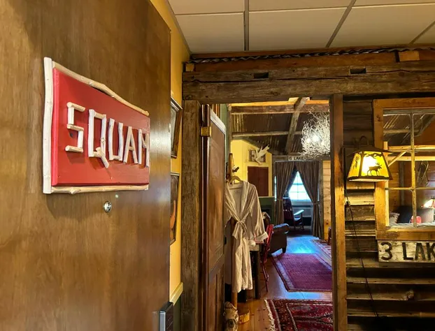 The Common Man Inn Plymouth hotel detail image 1