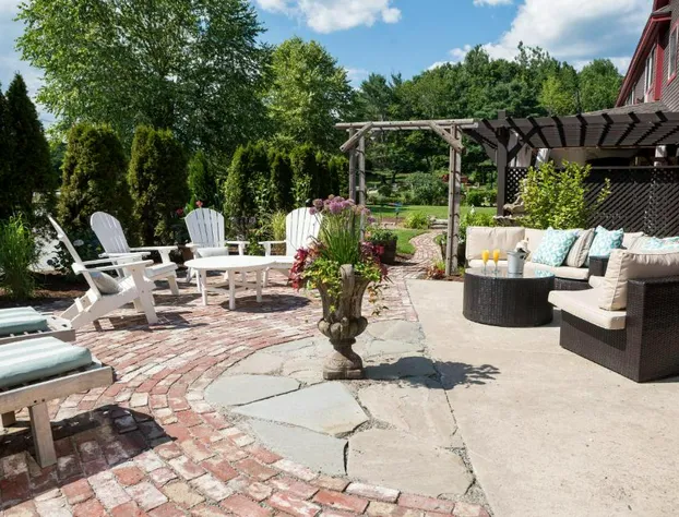 The Common Man Inn & Spa hotel detail image 2