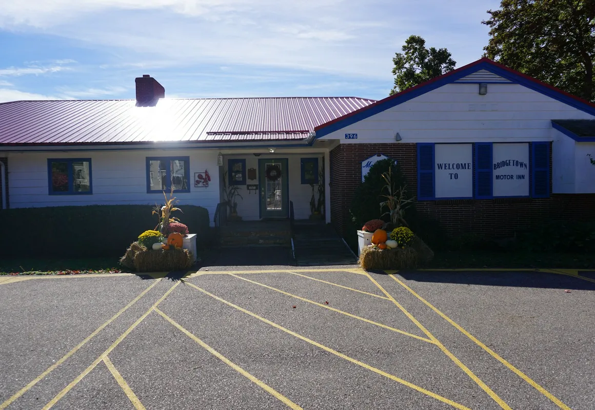 Bridgetown Motor Inn hotel hero