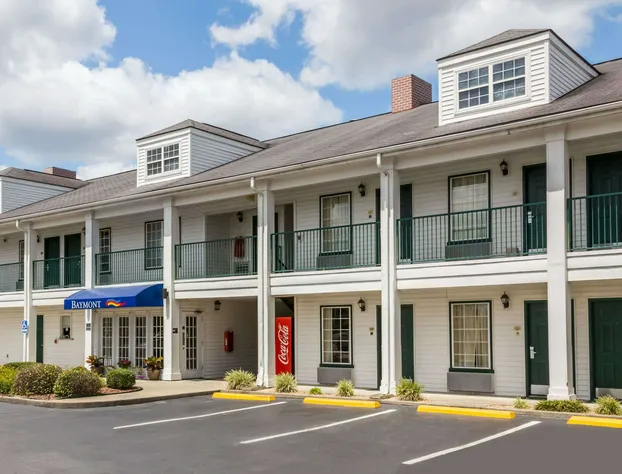 Baymont by Wyndham Waycross hotel detail image 1