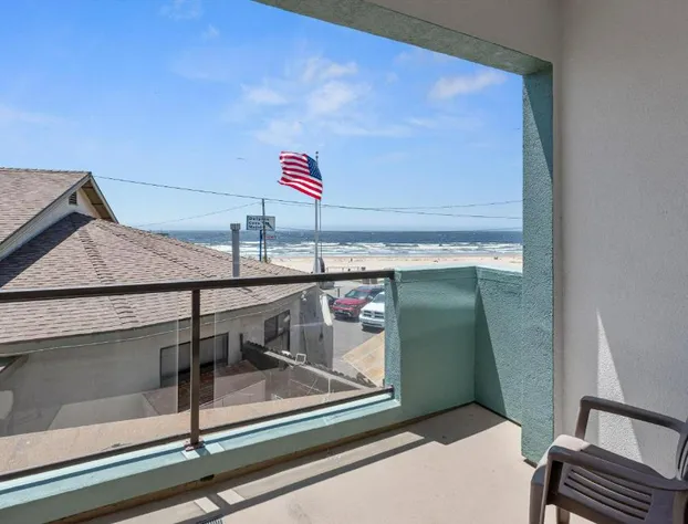 Beach House Inn & Suites hotel detail image 4