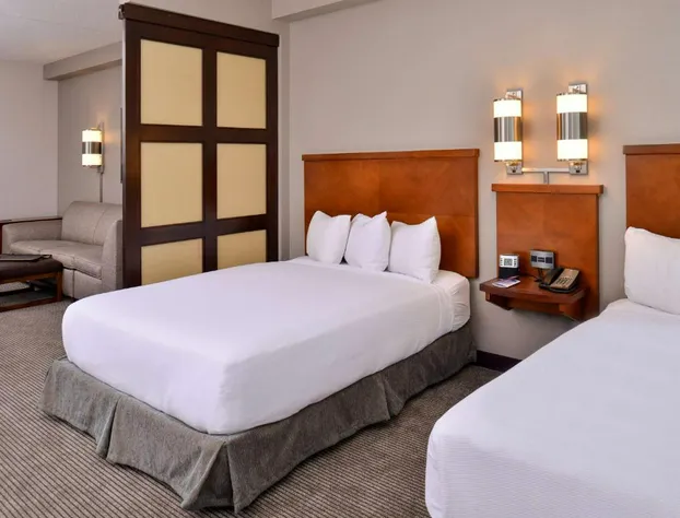 Hyatt Place Garden City hotel detail image 4