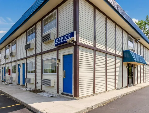 Motel 6 Rossford, OH hotel detail image 1