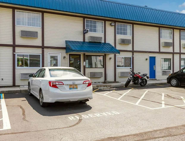 Motel 6 Rossford, OH hotel detail image 4