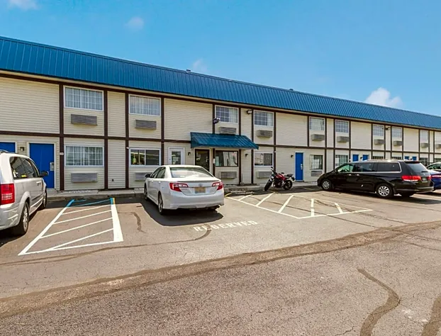 Motel 6 Rossford, OH hotel detail image 2