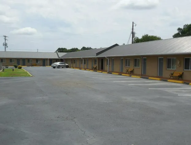 River Heights Motel hotel detail image 1