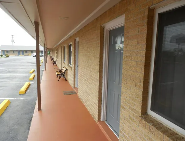 River Heights Motel hotel detail image 4