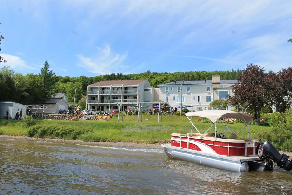 Le Manoir Lac-Etchemin hotel hero