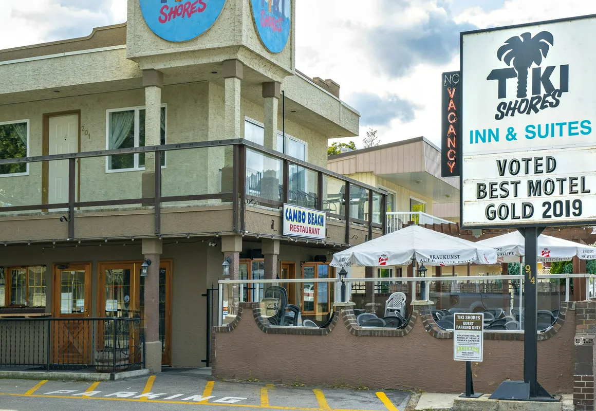 Tiki Shores Inn & Suites hotel hero