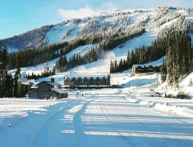 Tiki Shores Inn & Suites hotel detail image 1