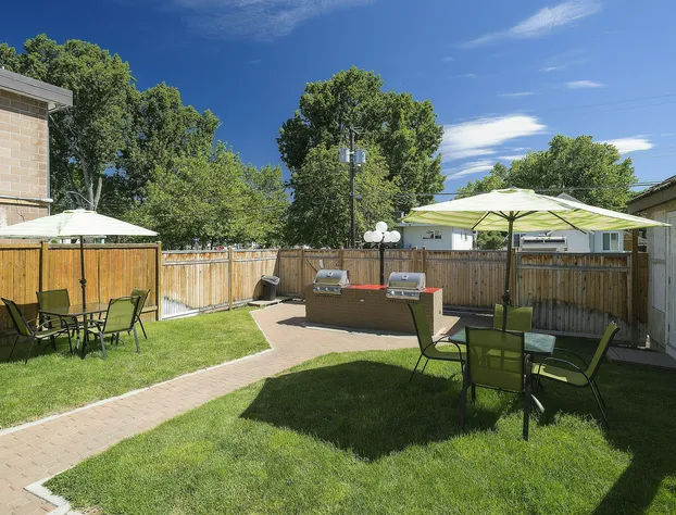 Tiki Shores Inn & Suites hotel detail image 2