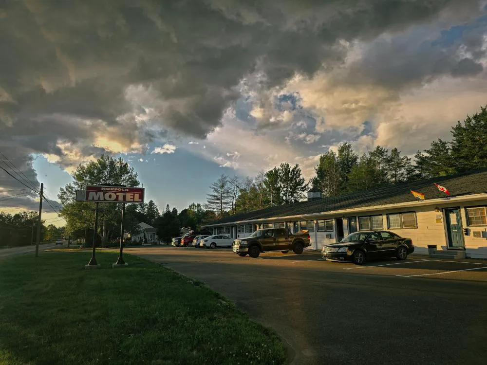 Norfolk Motel hotel hero