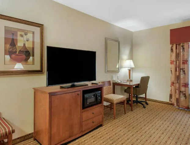 Hampton Inn & Suites Arcata hotel detail image 4