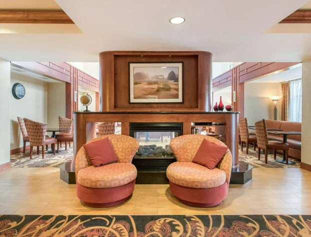 Hampton Inn & Suites Arcata hotel detail image 1