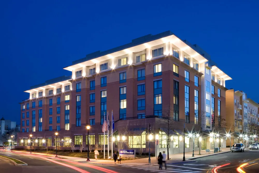 Hilton Garden Inn Arlington-Shirlington hotel hero