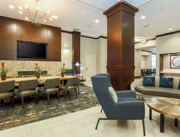 Hilton Garden Inn Arlington-Shirlington hotel detail image 1