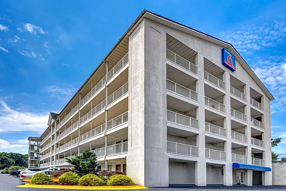 Studio 6 Atlanta, GA - Chamblee hotel hero